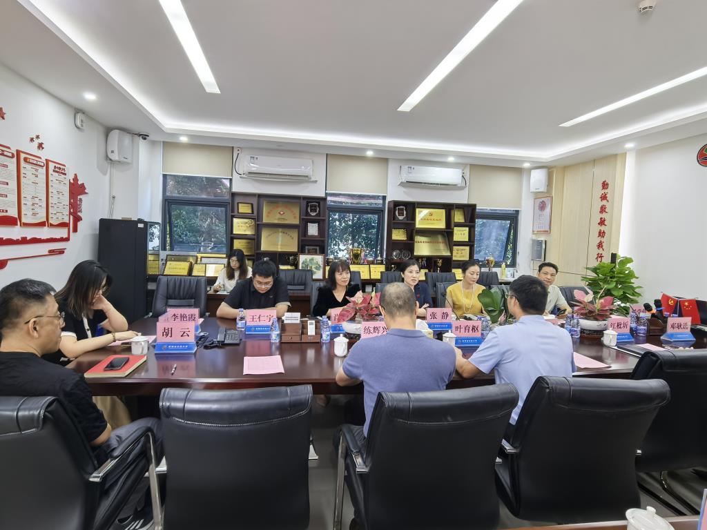 各学科教研员走进红桂小学