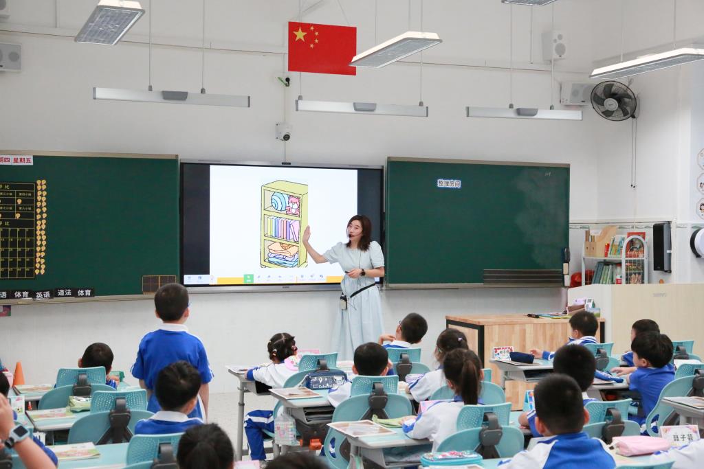 罗湖区教科院“百人听千课”活动走进深圳市莲南教育集团安芳小学