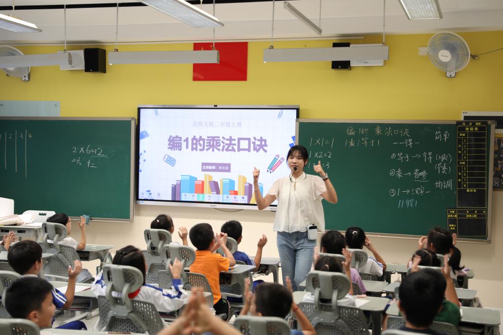 罗湖区第七责任区督学开展校园文化专题督导