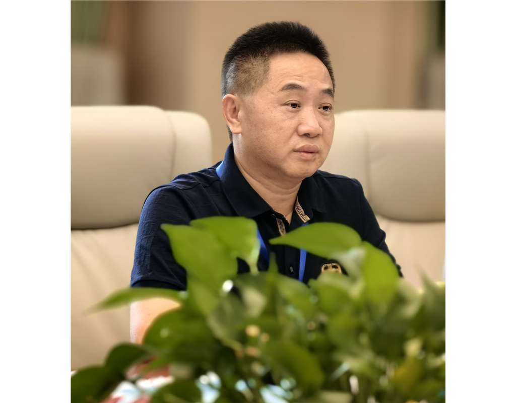 罗湖区第一责任区督学到松泉实验学校开展校园环境建设专项督导