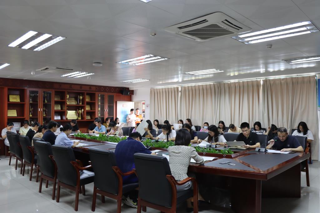 翠园文锦中学消防安全进校园暨消防应急疏散演练活动