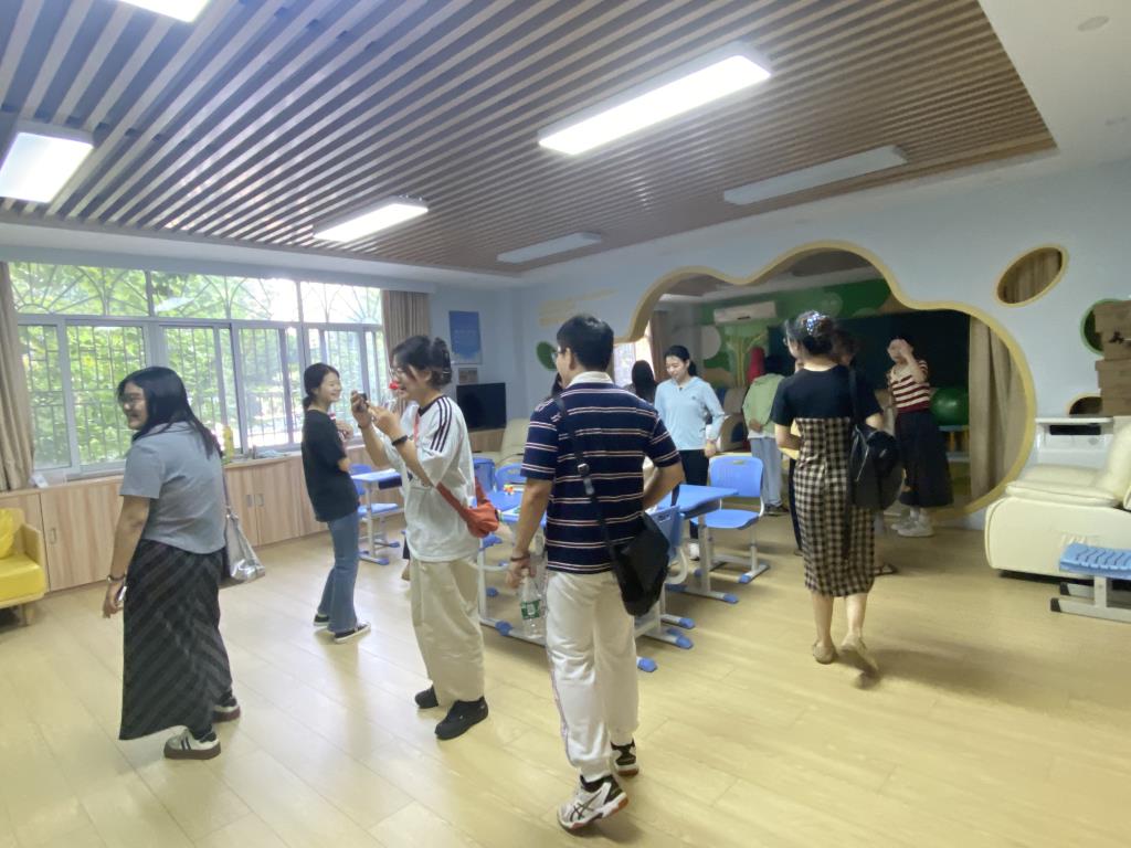 罗湖区融合教育集体教研活动在向西小学举行