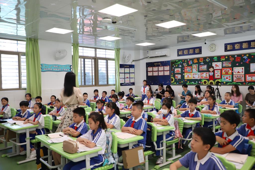 红岭小学·精心课程│“环”绕童心，“境”遇美好