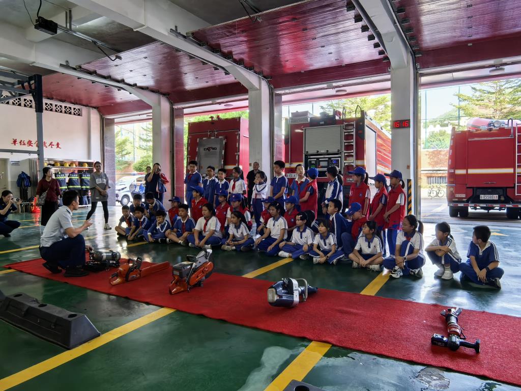 翠北实验小学“行走的思政课”系列之消防安全教育实践（18）