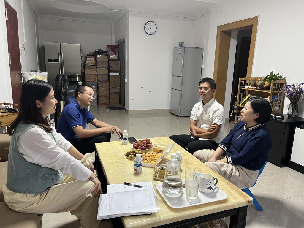 翠竹教育集团深圳市笋岗小学开展“百名教师访千家”活动