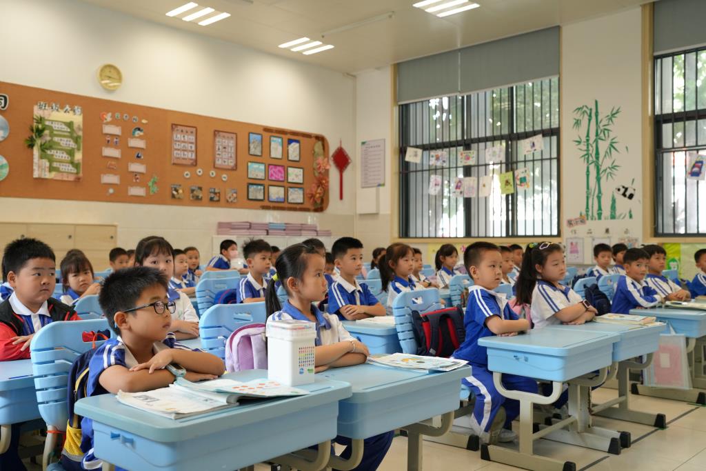 深圳市翠北实验小学第11周主题班会