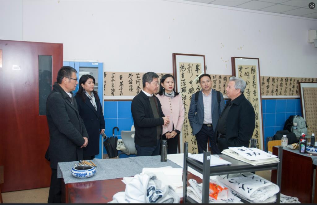 加强校际合作，丰富课程形式