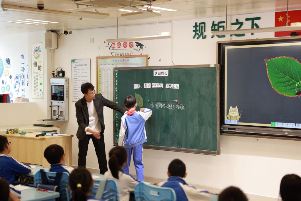 黄文毅老师生动的课堂