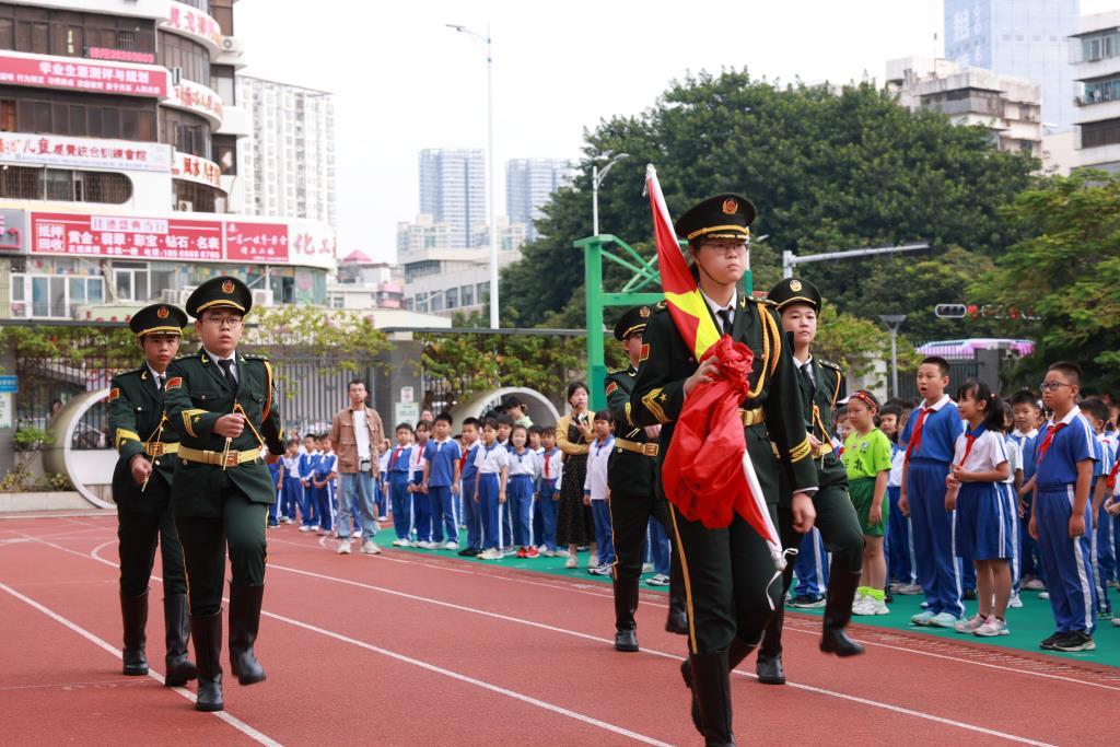 深圳市翠北实验小学第十周升旗仪式