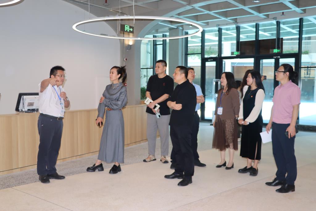罗湖美术馆分馆落户罗湖外语小学