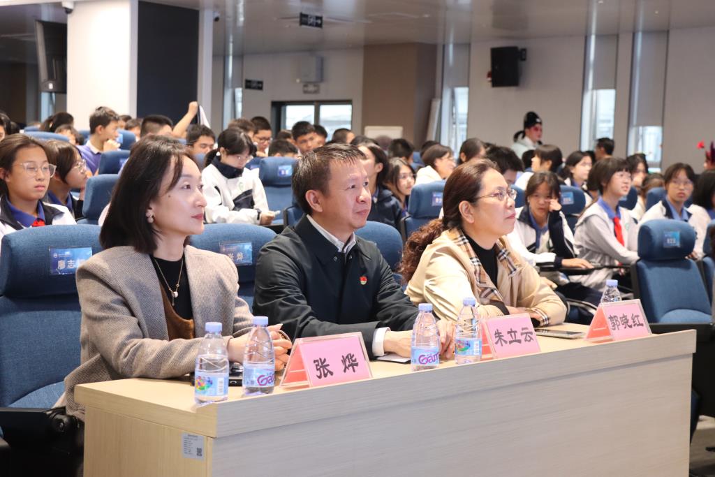 深圳市翠园文锦中学举行“深圳市戏曲进校园”活动
