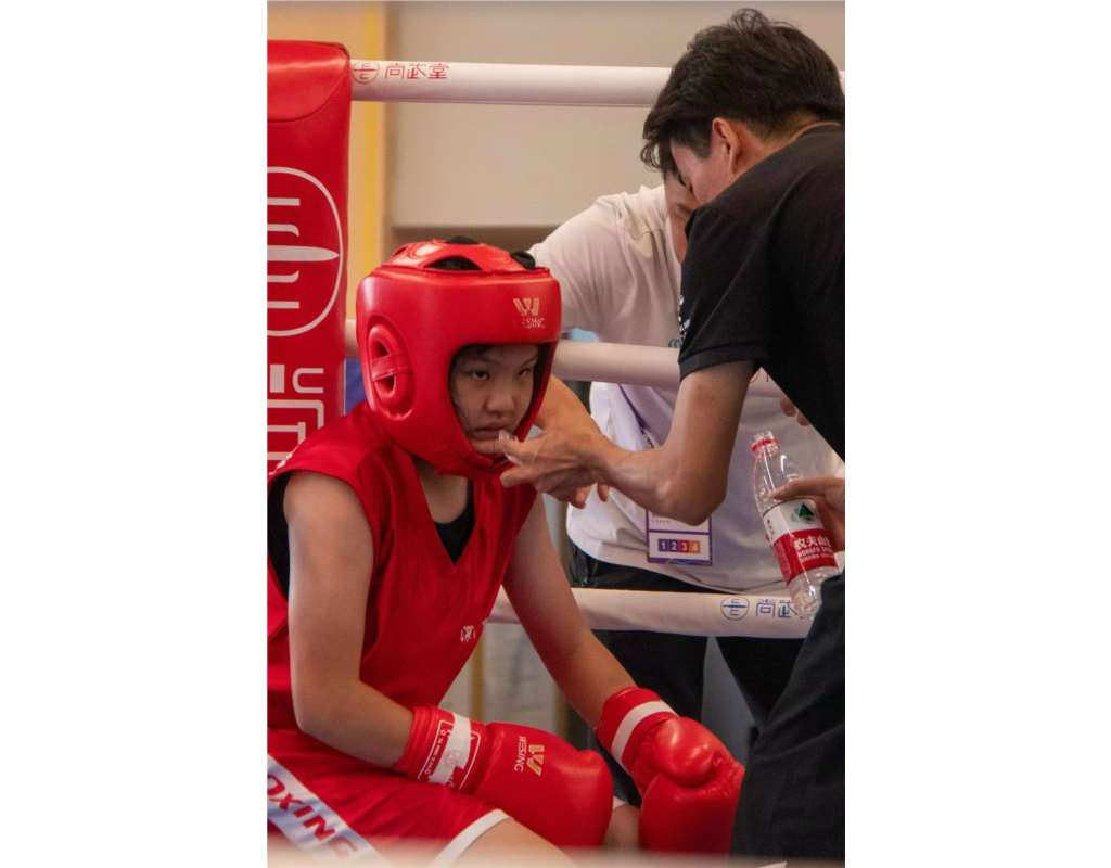 笋岗小学拳击队在深圳市第十一届运动会拳击比赛中大放异彩