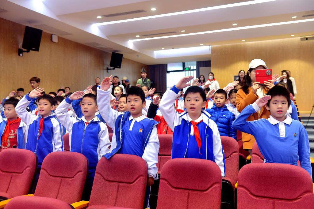 深圳市翠北实验小学第十七周升旗仪式