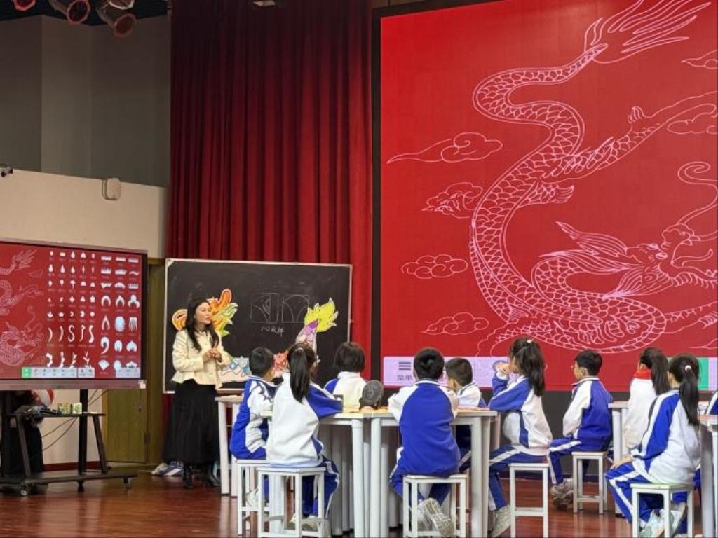 郑晓燕上课