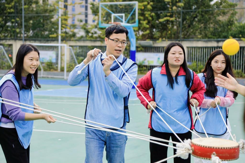 翠茵学校教职工运动会精彩纷呈，团队协作展现教育新风貌