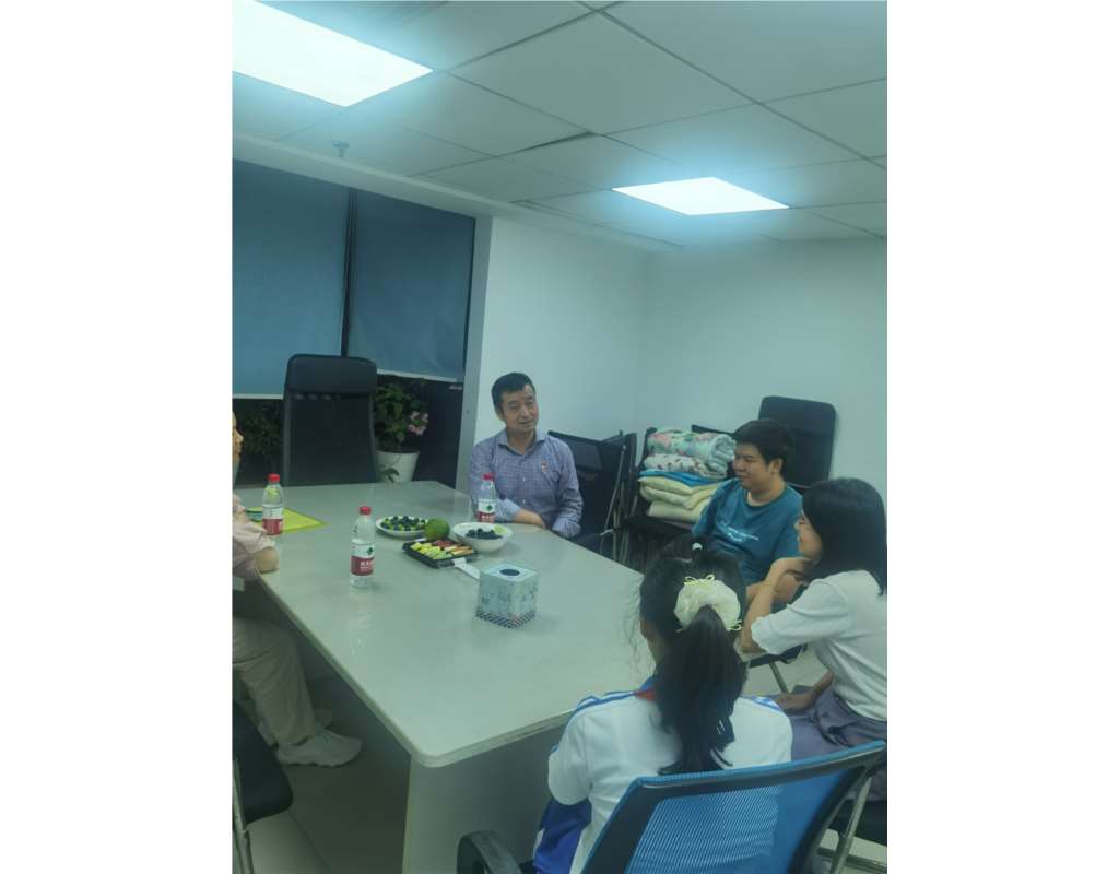 深圳市南湖小学开展党员教师家访活动
