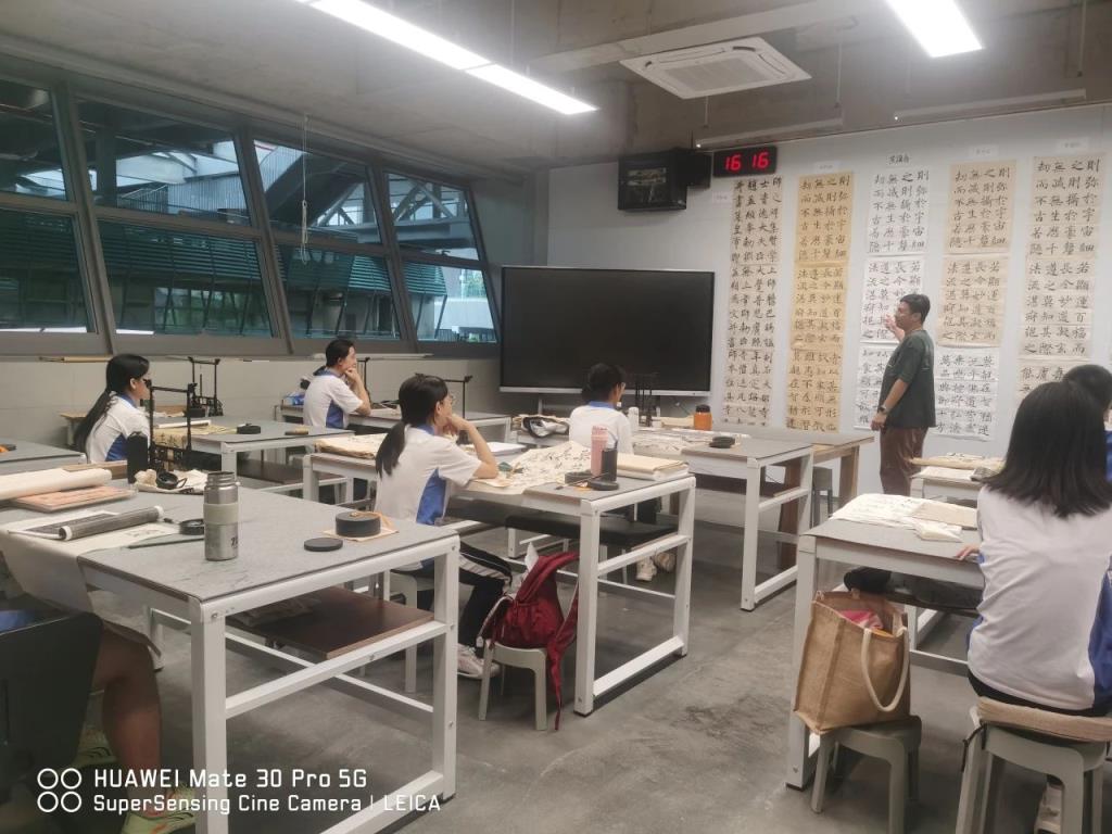 绘美育画卷，谱艺术华章