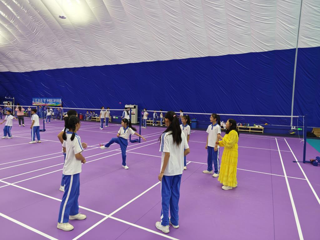 深圳市翠茵学校校外运动场地正式揭牌