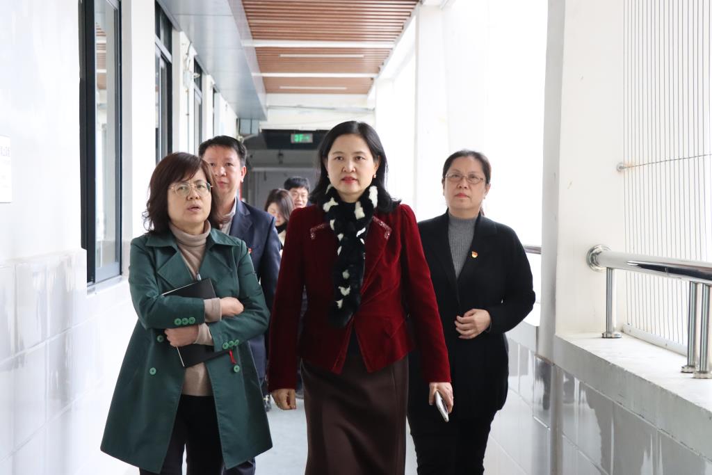 严督实导保安全，凝心聚力迎开学