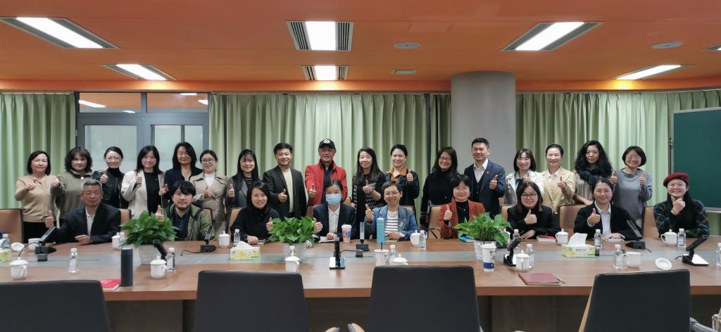 参会人员合照