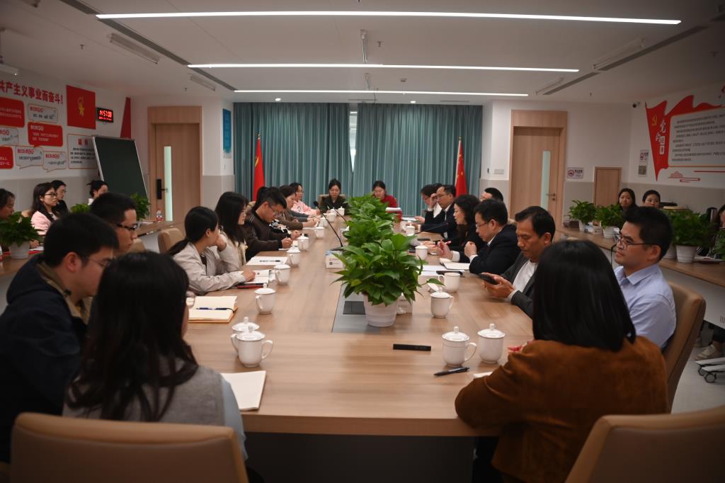 深圳市桂园中学举行跟岗教师欢迎会暨新入职教师见面会