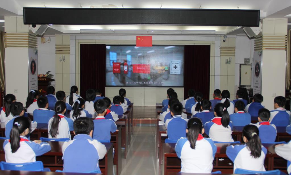 深圳市南湖小学开展校长课堂第一讲