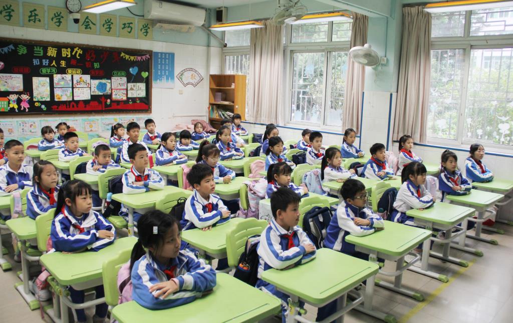 深圳市南湖小学开展校长课堂第一讲