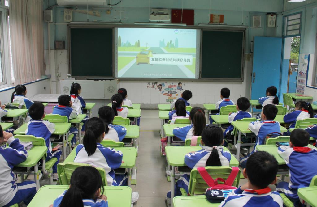 深圳市南湖小学开展校长课堂第一讲