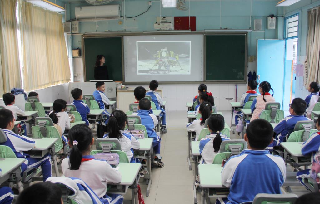 深圳市南湖小学开展校长课堂第四讲