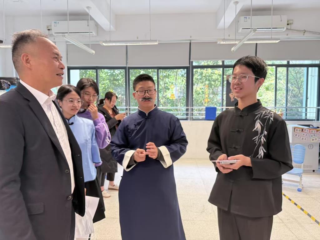 深圳市红桂中学参加第十届罗湖区美术学科项目式艺术实践活动