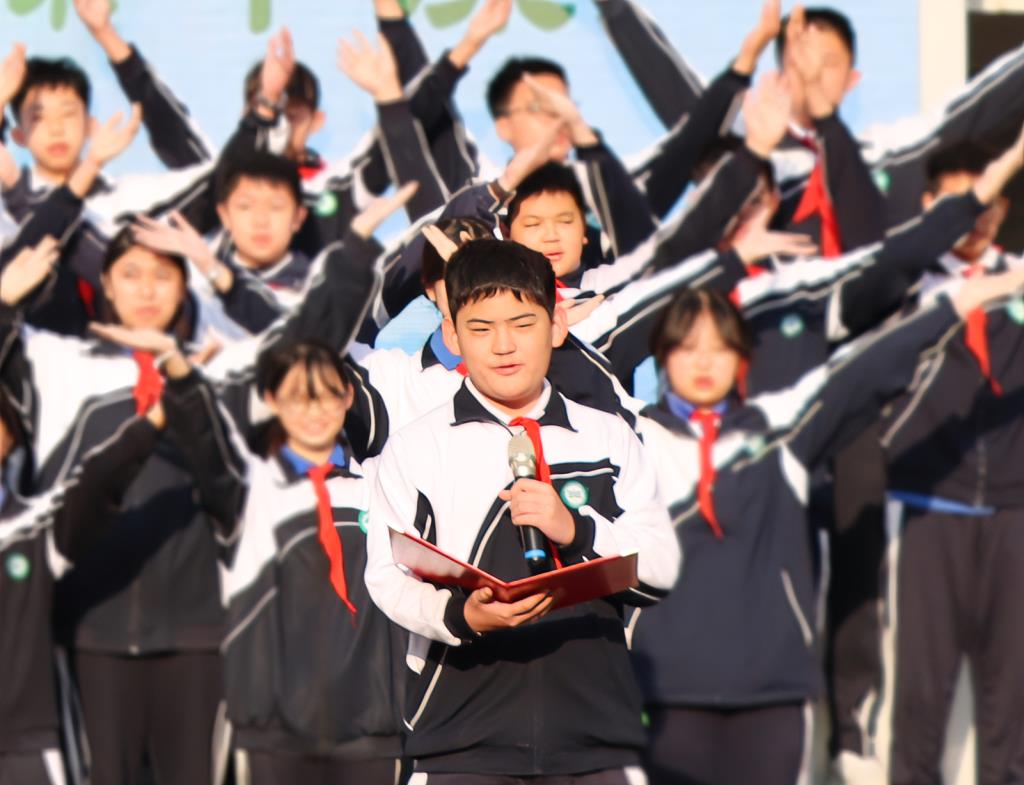 翠园文锦中学举行文明礼仪主题活动暨养成教育