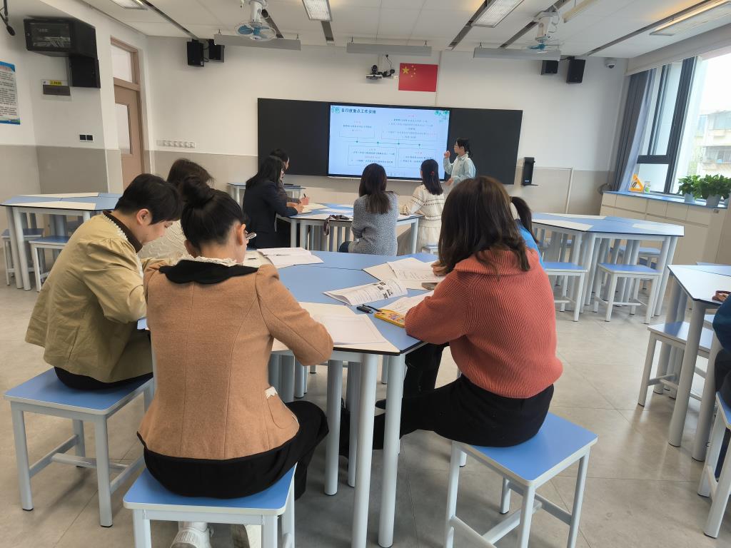 深圳市水库小学英语科组开展新学期教研活动