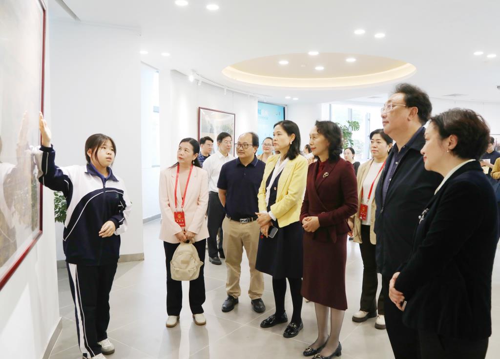 市人大常委会领导赴罗湖区开展校园安全问题专项调研监督