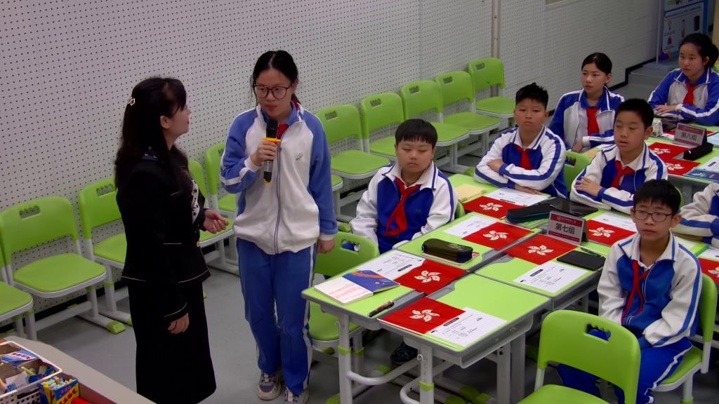 AI赋能思政课堂：草埔小学书记领航教学创新实践