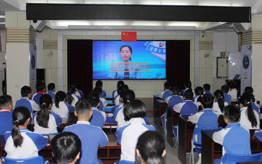 防治校园欺凌，筑牢安全防线 ——南湖小学开展校长课堂第七讲