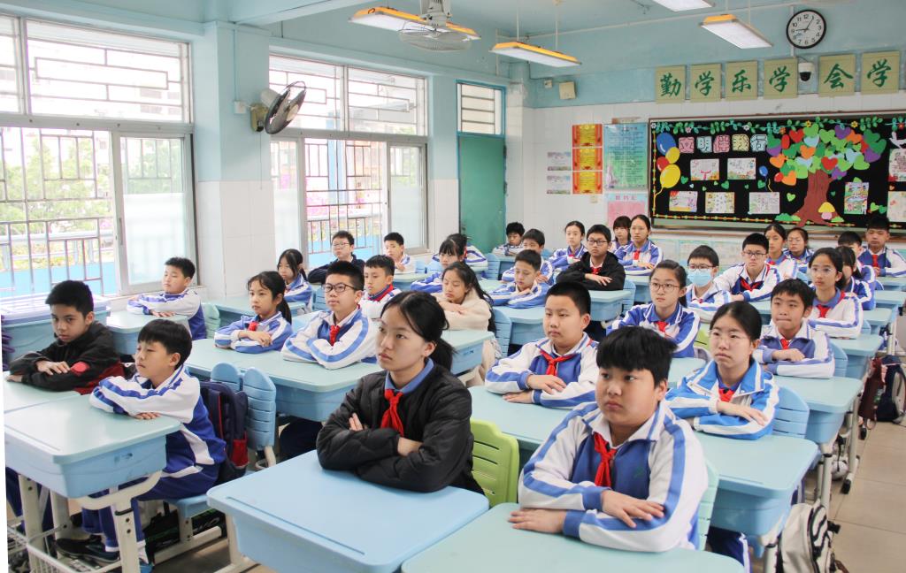 防治校园欺凌，筑牢安全防线 ——南湖小学开展校长课堂第七讲