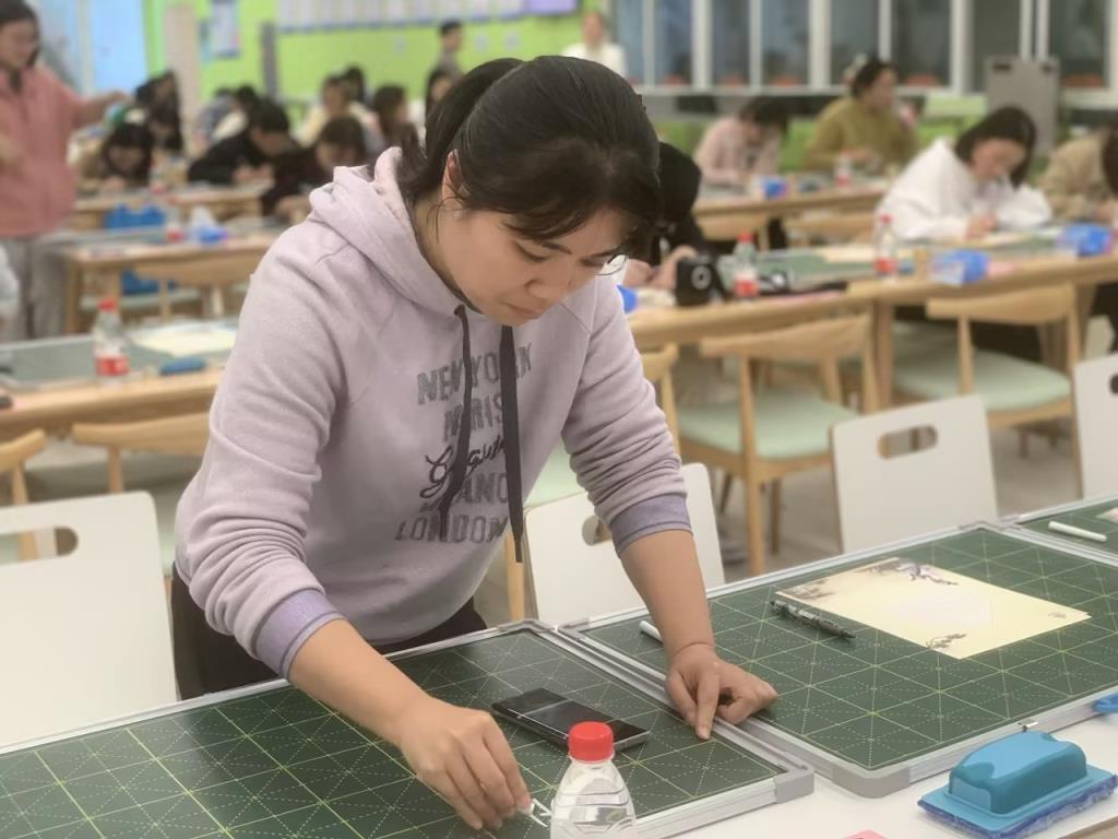 深圳市桂园中学举办“笔韵学堂”书法培训暨“两笔字”比赛