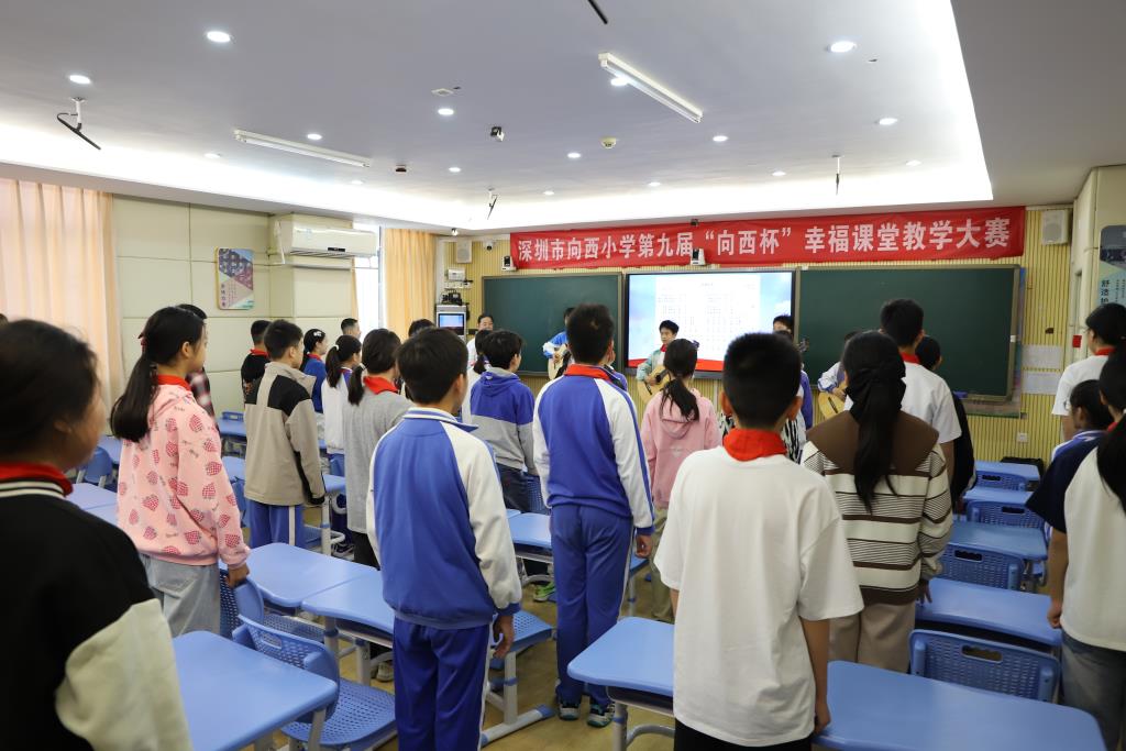 黄黎明书记与向西学子共话幸福成长之路