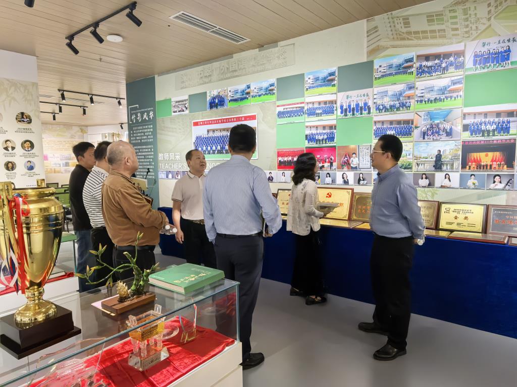 罗湖区黄黎明名校长工作室赴广东省孔文东名校长工作室开展学习活