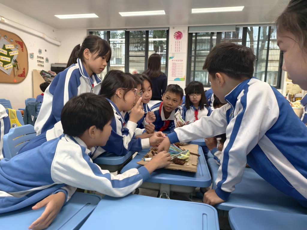 翠北实验小学开展“零废弃 大未来”环保创新实践活动