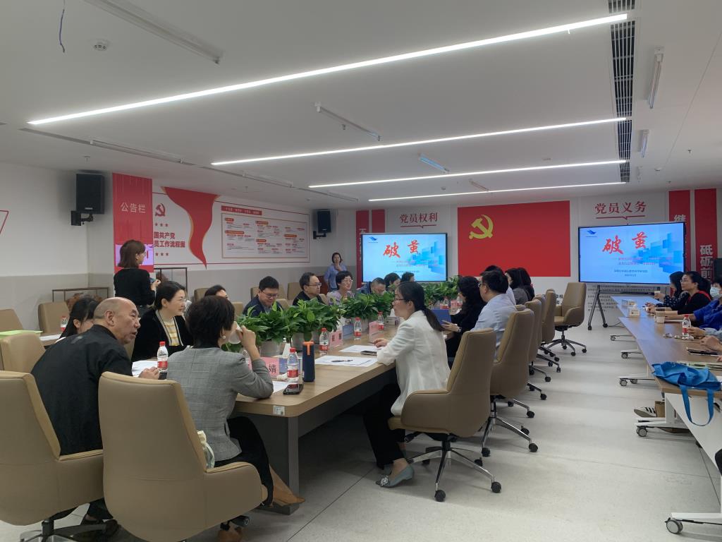 桂园中学迎来罗湖区2025年新教师过关考核暨初三“考教衔接