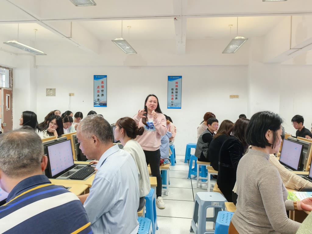翠茵学校智启未来：AI教学应用培训扬帆起航