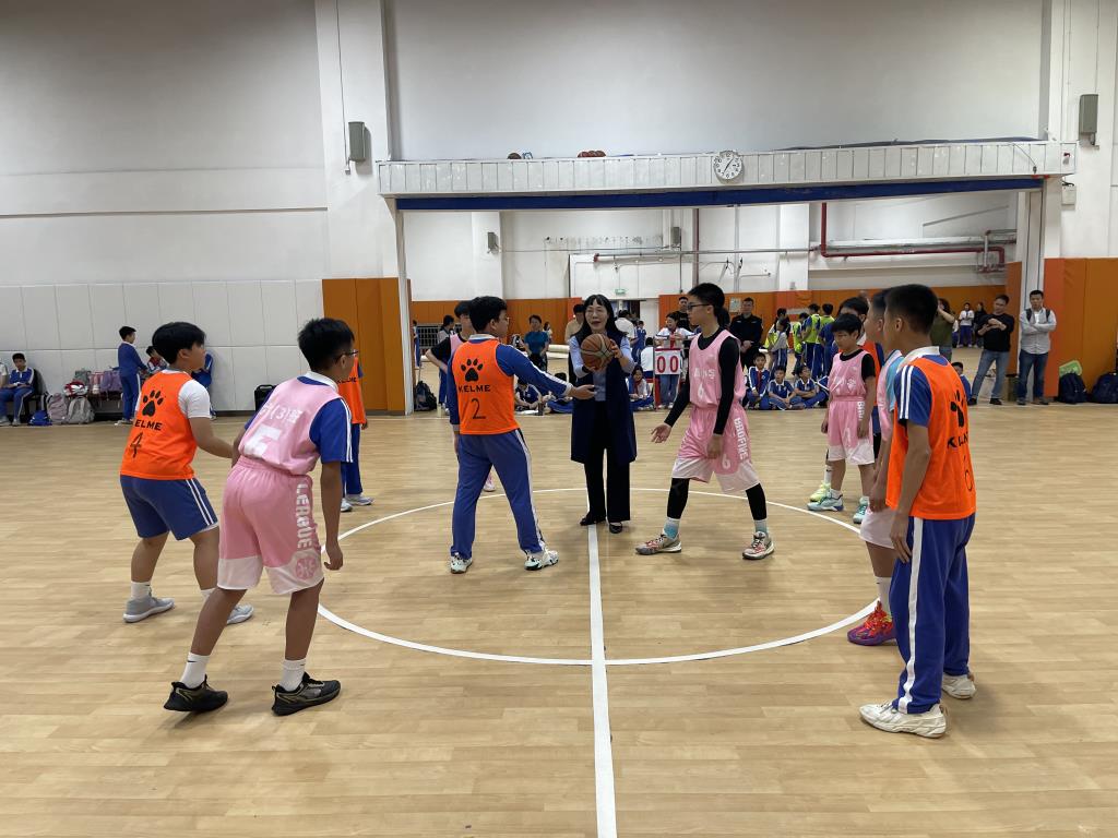 深圳市水库小学举办第七届班级篮球联赛
