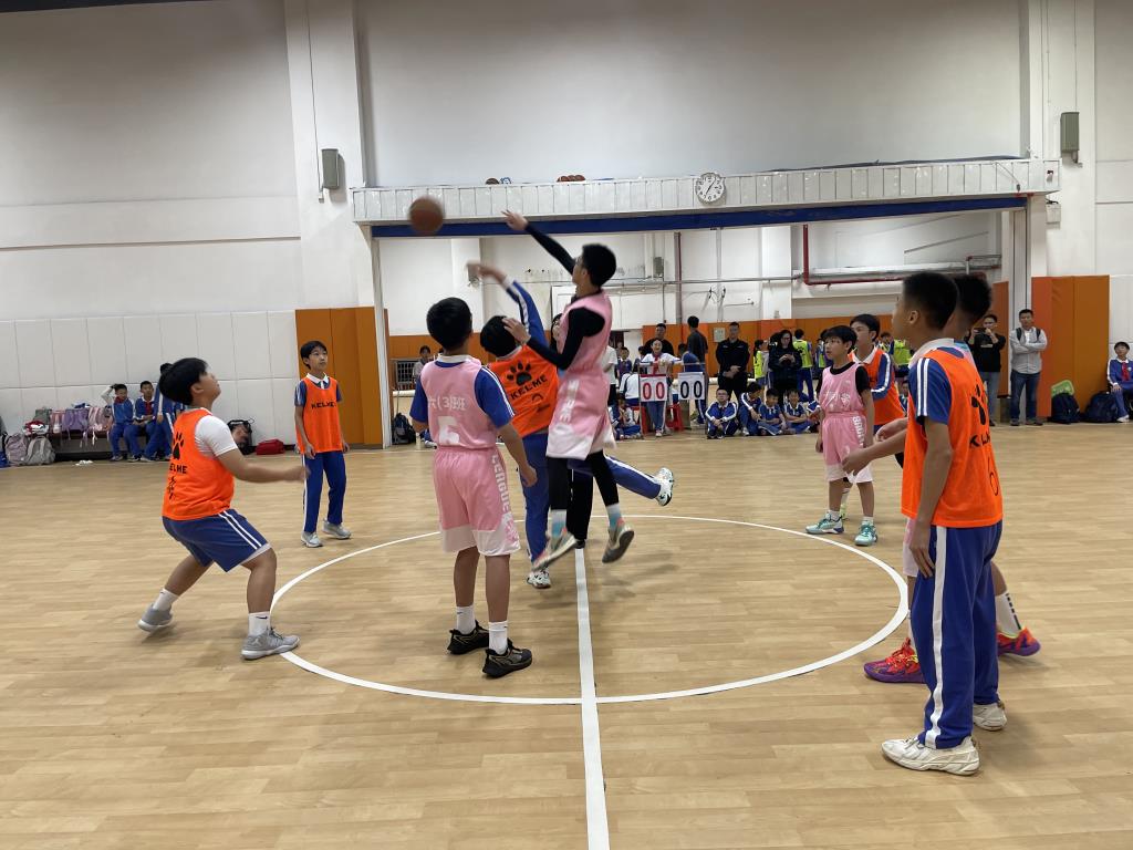 深圳市水库小学举办第七届班级篮球联赛