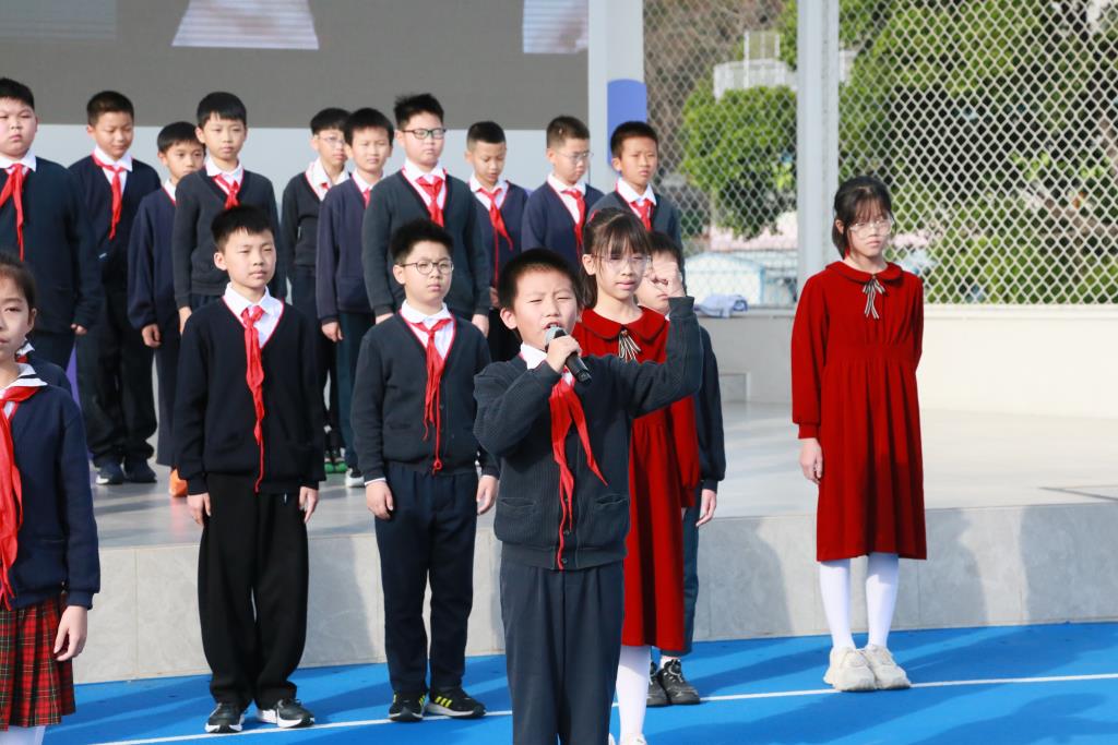 安芳小学举行学雷锋主题活动月启动仪式