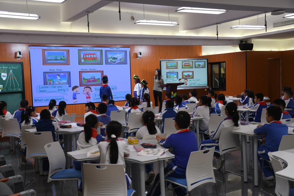 罗湖区教科院到桂园教育集团桂园小学开展2025年新教师“10