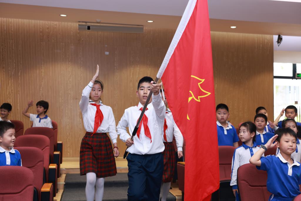 深圳市翠北实验小学举行2024级少先队入队仪式