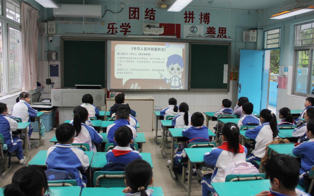 拒绝高空抛物，共筑安全防线 —— 深圳市南湖小学开展校长课堂