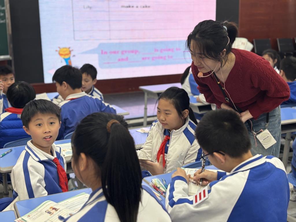 破茧——罗湖区新教师“十项基本功”达标过关行动走进翠茵