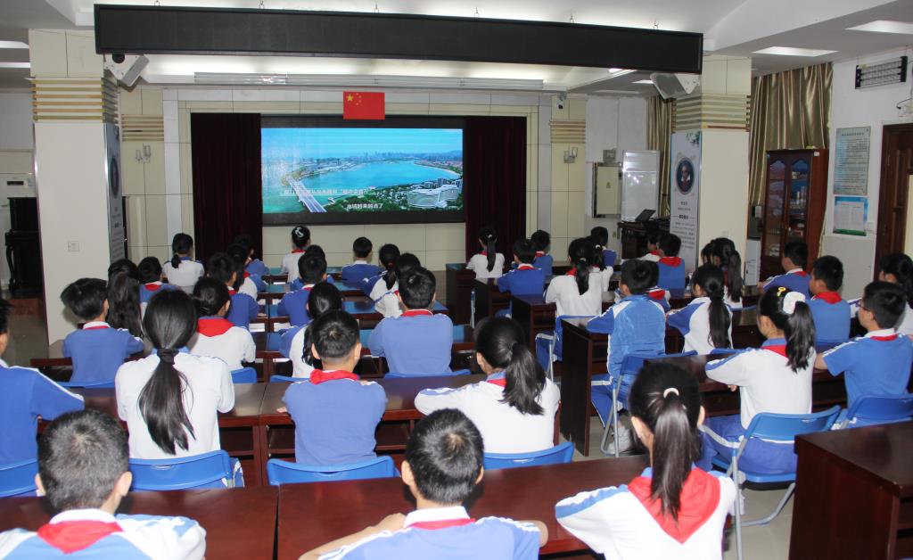 守护绿水青山，推动生态发展 ——南湖小学开展校长课堂第九讲